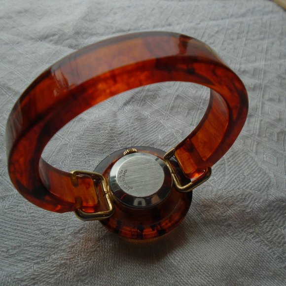 Vintage Royal Dynasty marbled bakelite watch